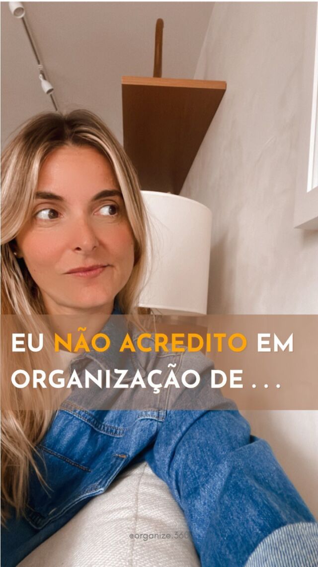 ⁣
Insights do vídeo: ⁣
⁣
🔸entenda a sua rotina e número de pessoas na casa. A cozinha é o coração da casa, e exige uma manutenção rigorosa. ⁣
🔸cuidado com os materiais de organização. Entenda como é a sua geladeira.⁣
🔸evite potes redondos, eles ocupam mais espaço.⁣
🔸prefira potes transparentes.⁣
🔸verifique a validade dos itens abertos com uma certa frequência.⁣
🔸cuidado para não ter quantidade dobrada/triplicada de um mesmo produto.

#geladeira #geladeiraorganizada #organize360 #personalorganizer